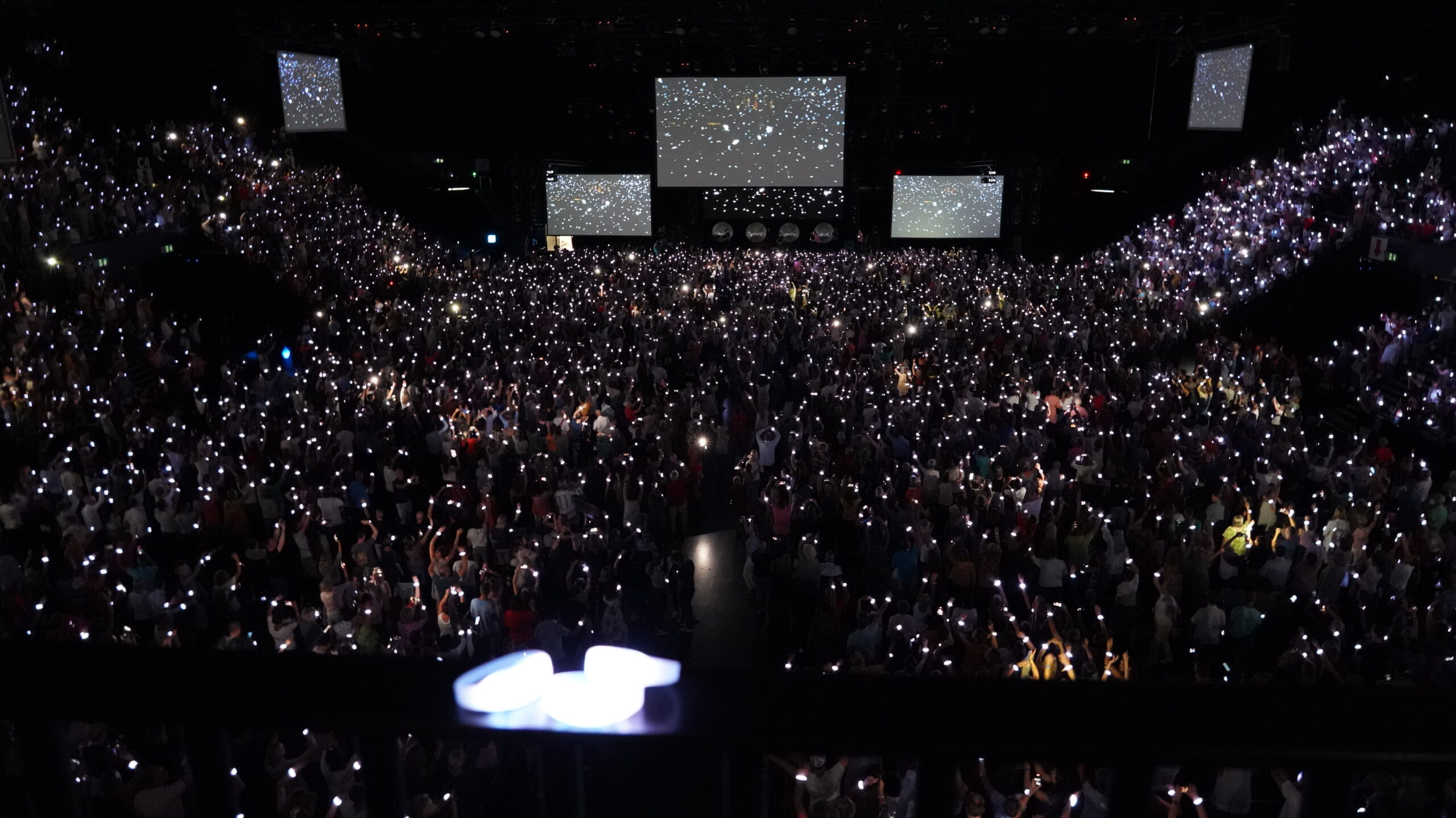 Festival mit LED Armbändern